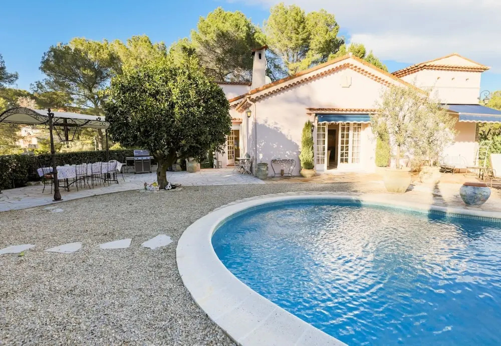Le Mas des Cabrières By Riviera Holiday