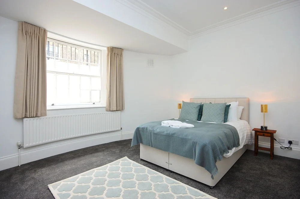 The Craven Hill Residence I - Hen11