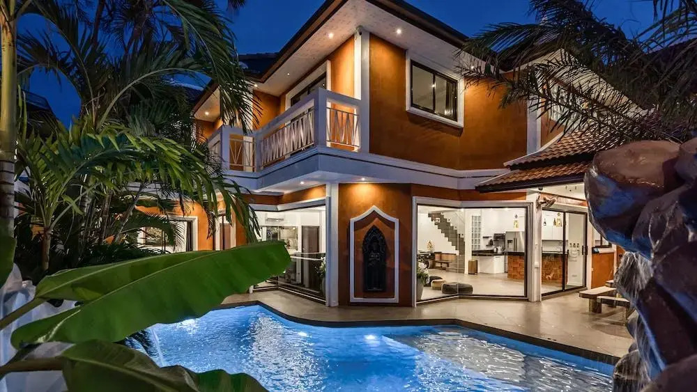 GOLDLAND Luxury Pool Villa Pattaya Walking Street 8 Bedrooms