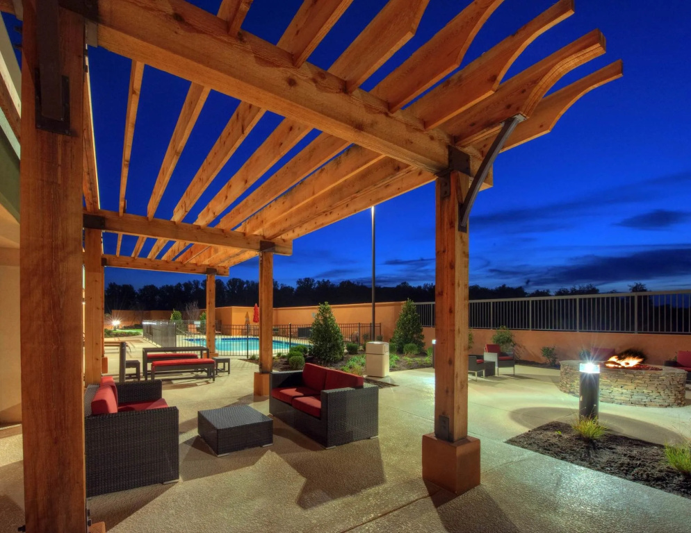 Courtyard by Marriott Johnson City