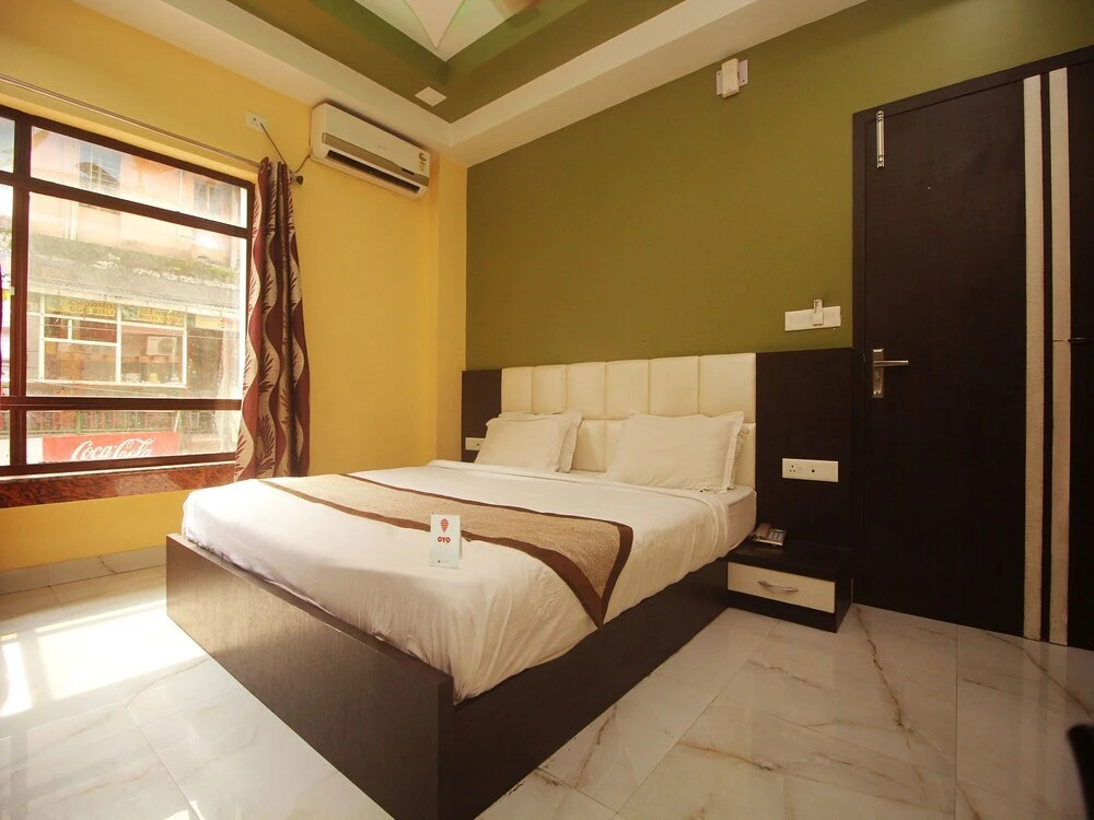 Hotel Saayein Residency