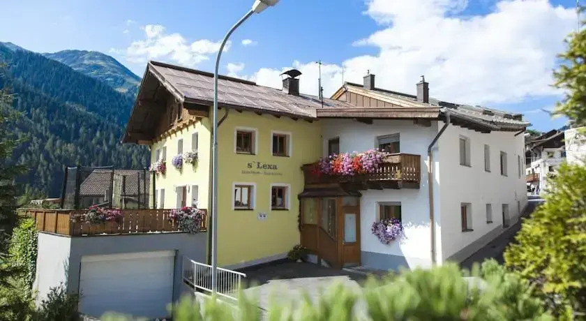 Haus sLexa