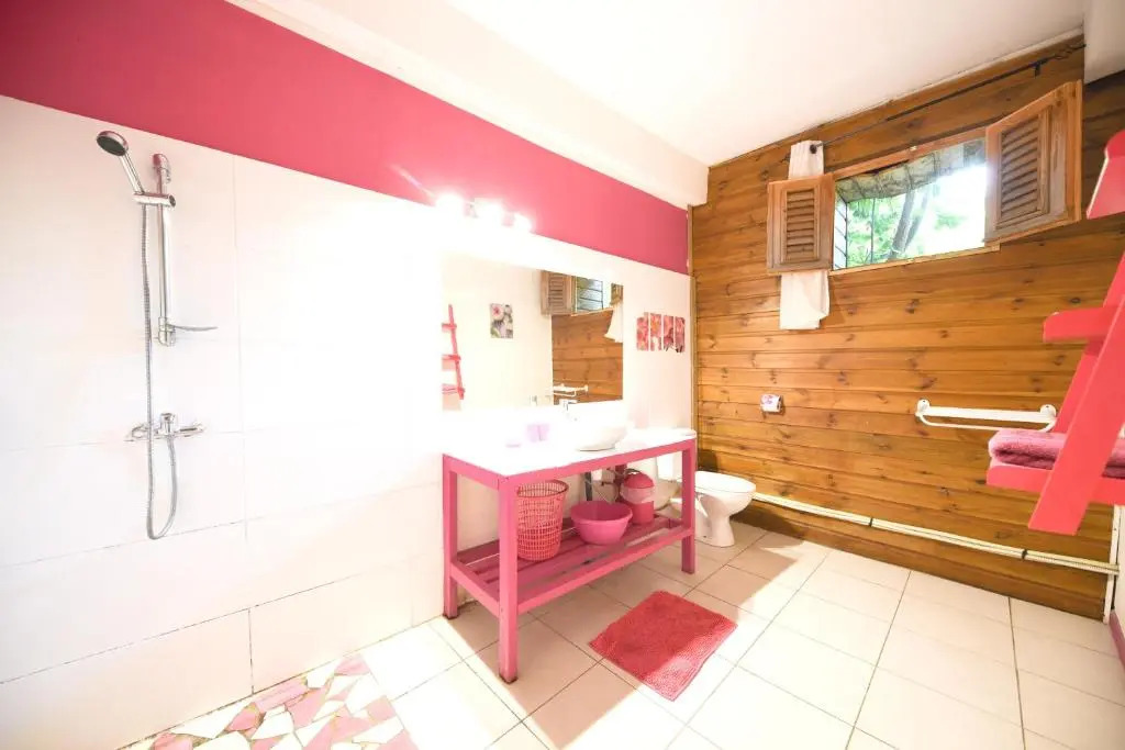 Appartement d'une chambre a Pointe Noire a 150 m de la plage avec vue sur la mer piscine partagee et jardin clos