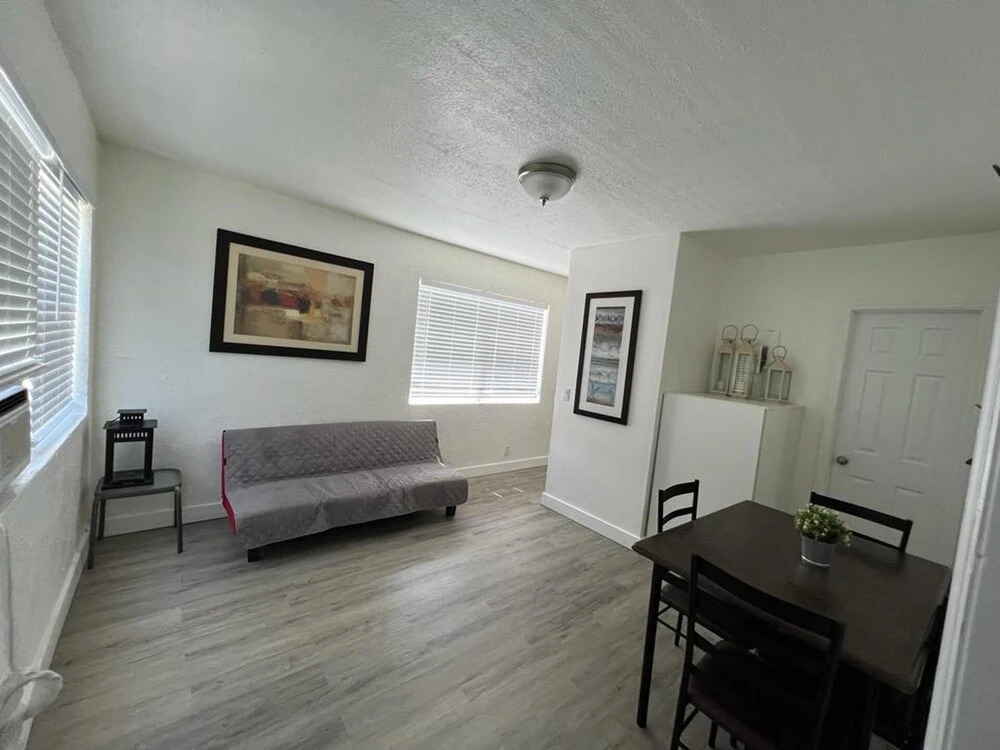 Near The Beach 2rooms Apartment in Fort Lauderdale
