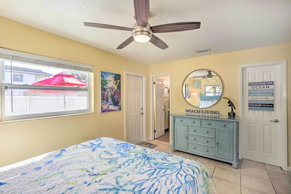 Pet-Friendly Dunedin Townhome w/ Private Yard
