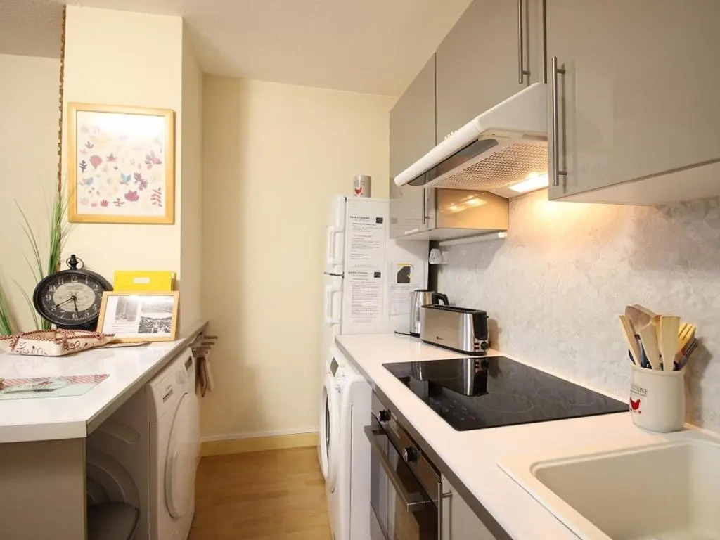 Appartement La Bourboule, 2 pièces, 5 personnes - FR-1-608-29