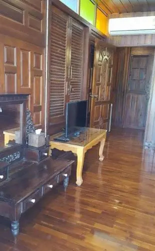 Ruean Ploysrirung Boutique Resort