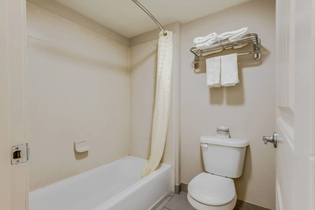 Econo Lodge Inn & Suites Enid South