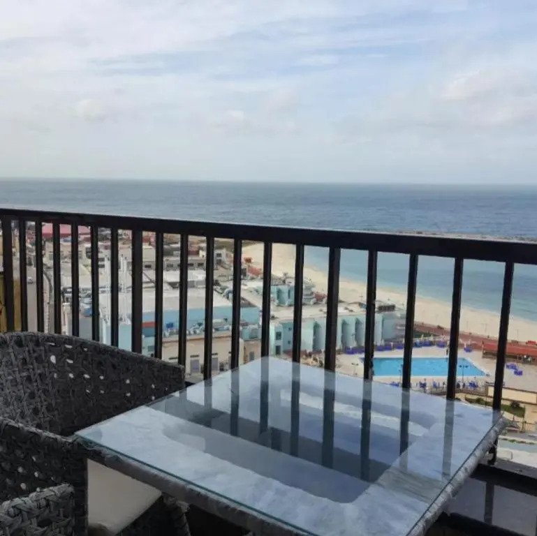 the fardous apartment sea view