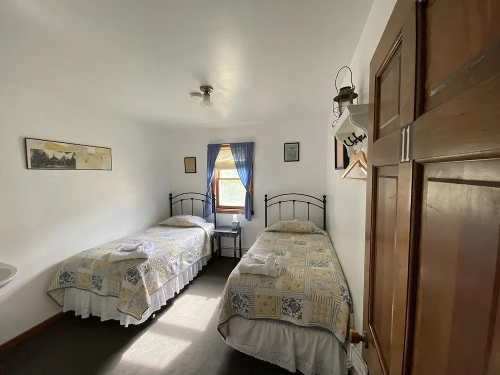 McCarthy Lodge Resort