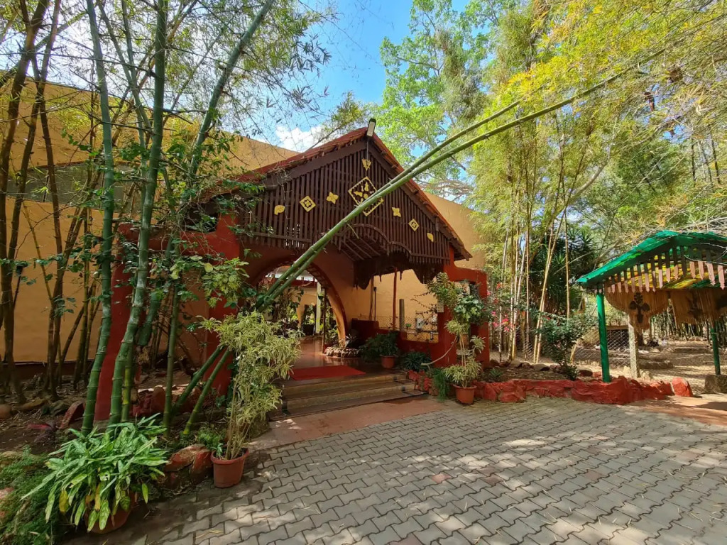 Country Club Wildlife Resort