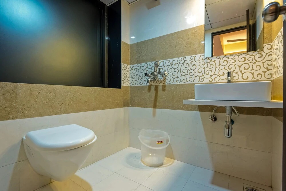 OYO 7840 Artus Inn 2
