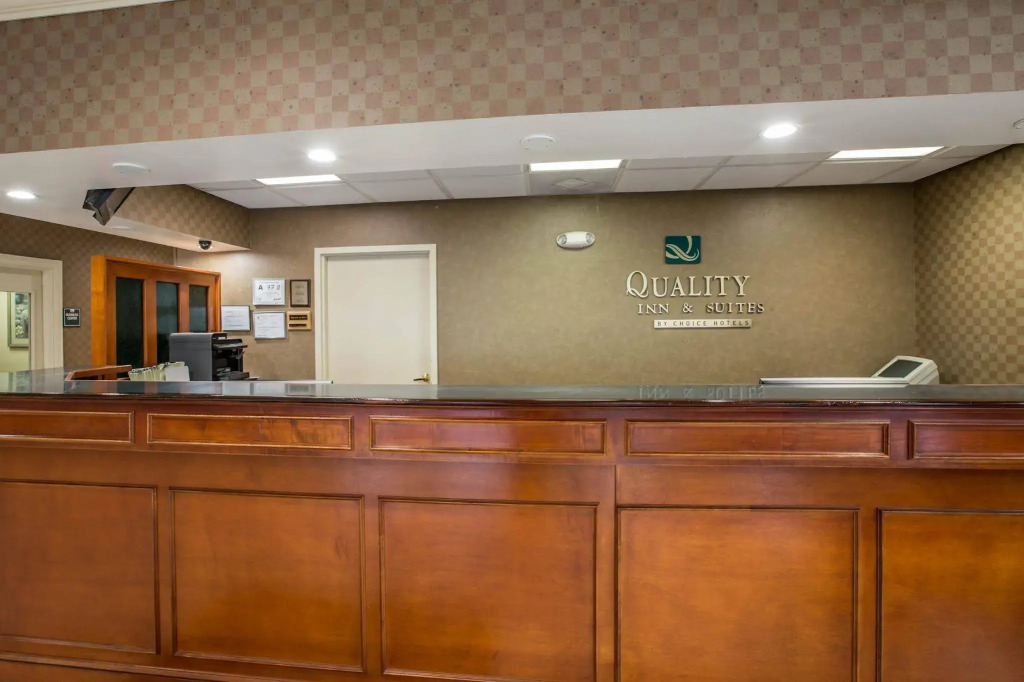 Quality Inn & Suites Hanes Mall