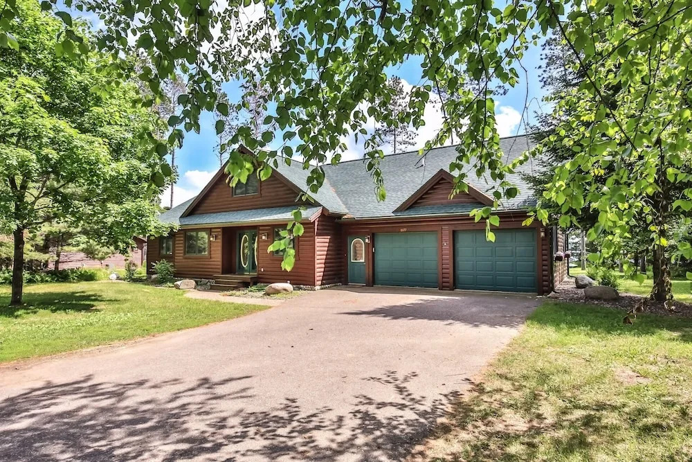 Sandy Shores - 4 Br Home