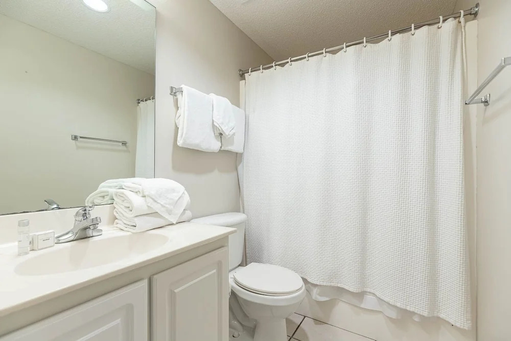 Phoenix X 1503 3 Bedroom Condo