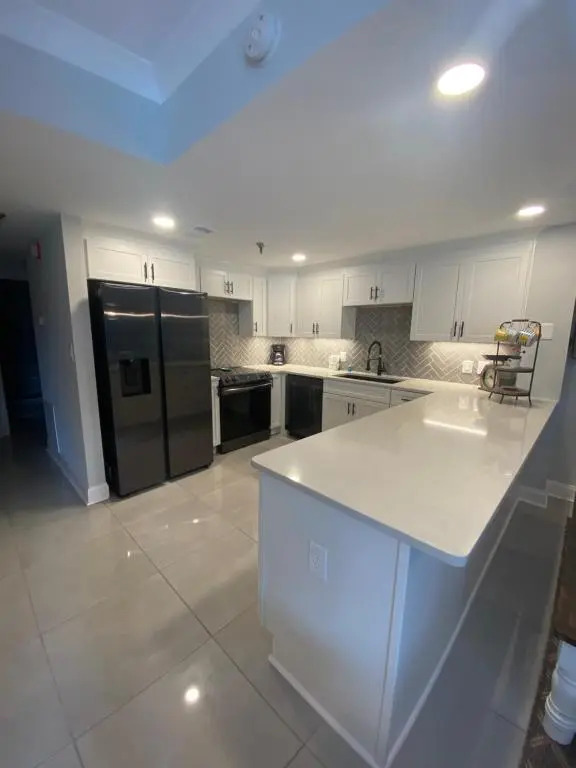 River Place Condos 111 3BD