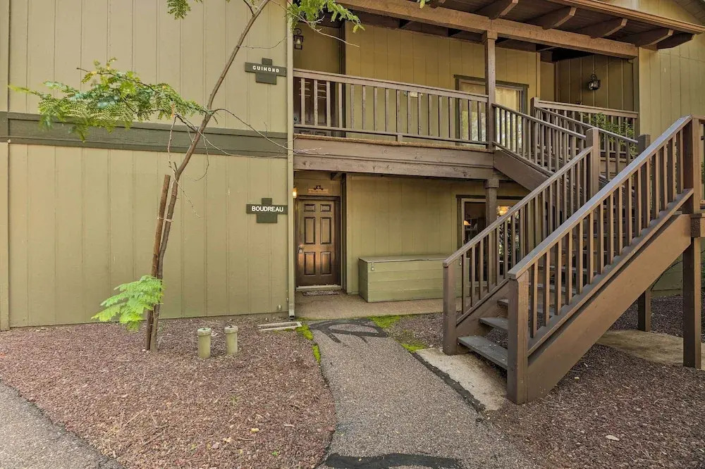 Patio & Fireplace: Country Club Pinetop Condo!