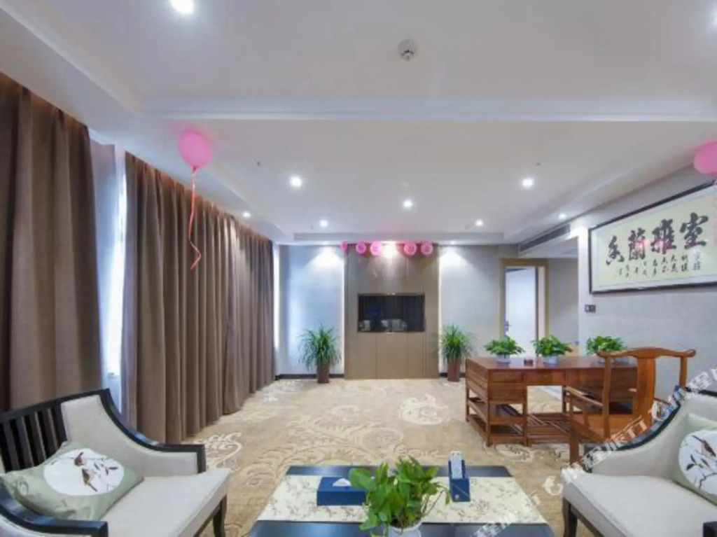 Yueji Smart Hotel