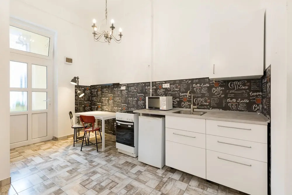 Apartment Cafe