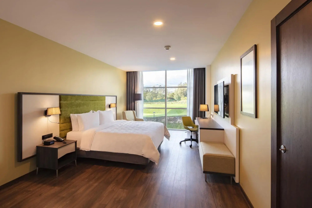 Holiday Inn - Quito Airport by IHG