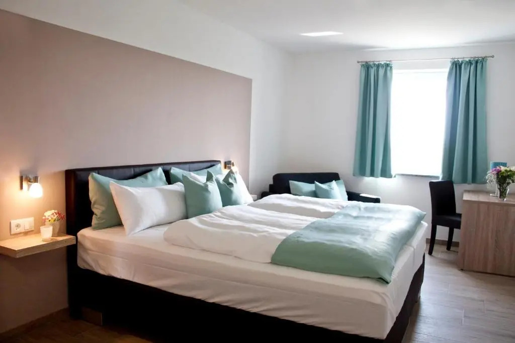 Hotel Claro Garni