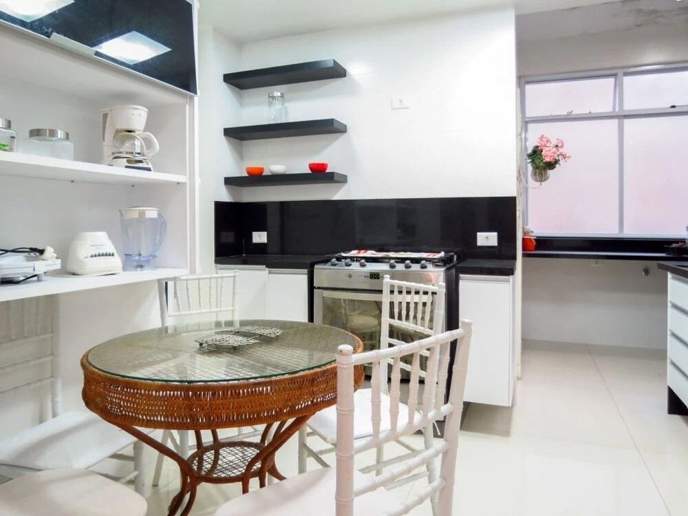 LinkHouse Lovely & Classic 3BDR C1-0010
