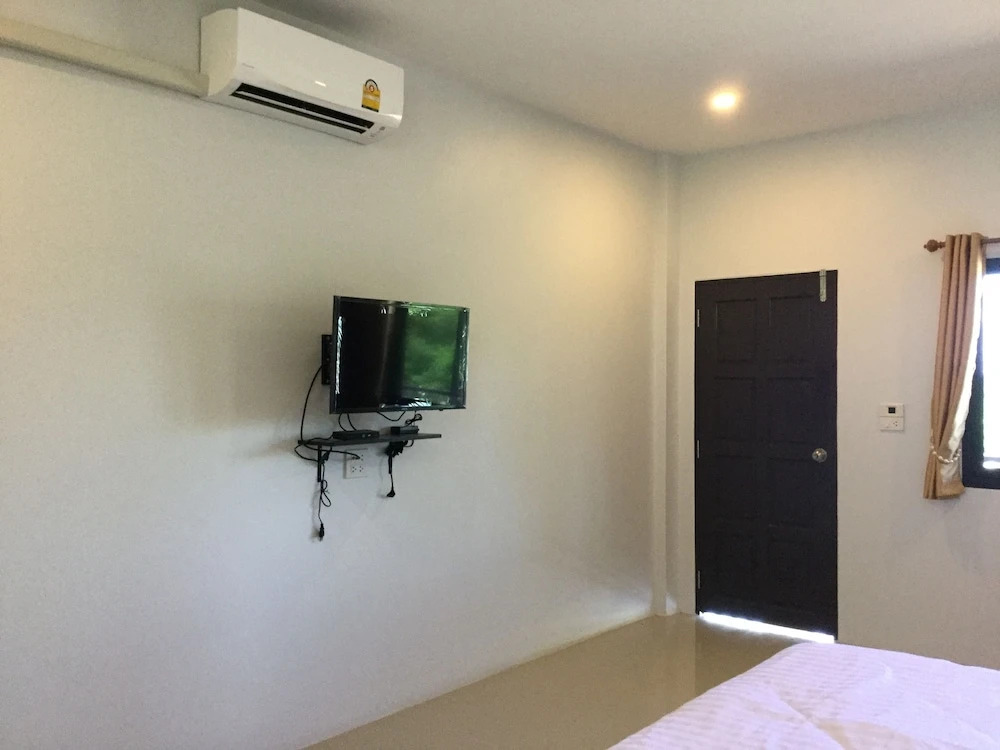 Aromdee Resort
