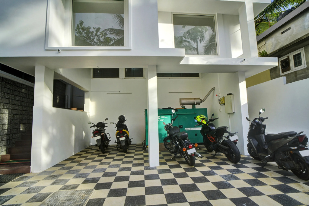 Hotel O Crystal Executive Suites