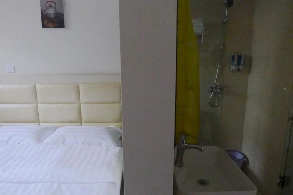 Shun 8 Hotel - Yulin