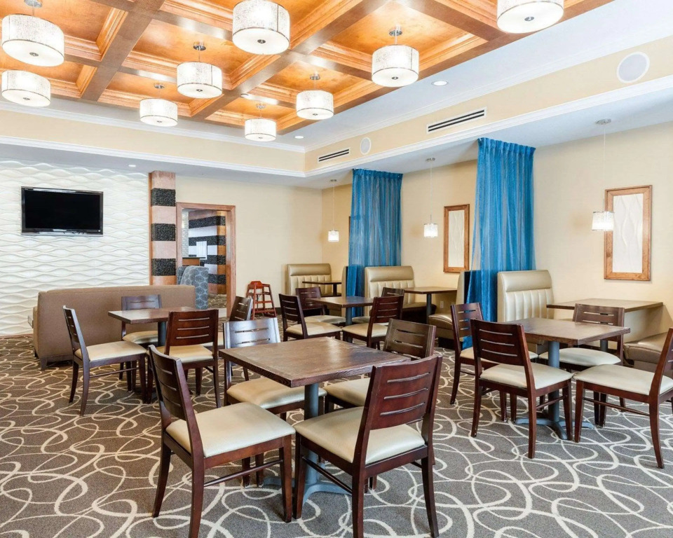 Comfort Suites at Katy Mills