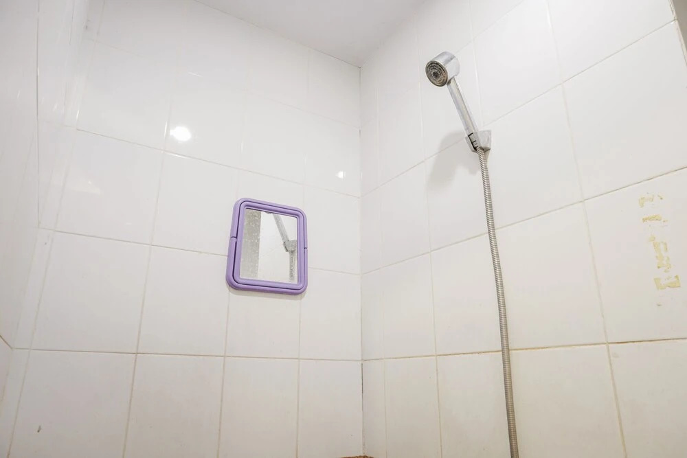 Nice Comfort 2BR at Green Pramuka Apartment