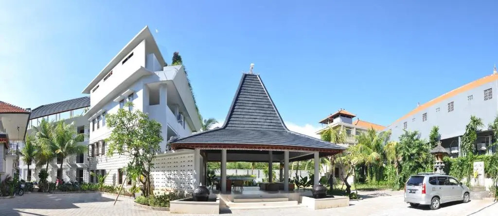 Padang Padang Inn