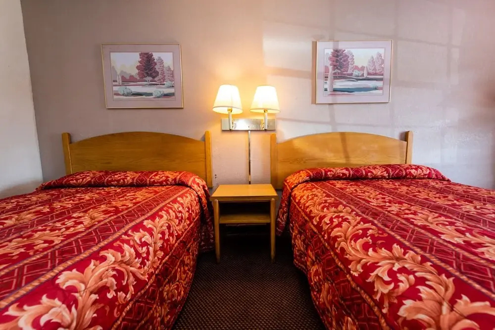 University Inn & Suites