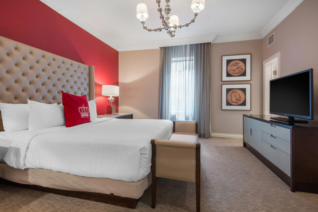The Omni King Edward Hotel