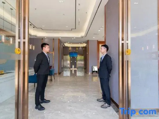 Bihai Yuntian Hotel