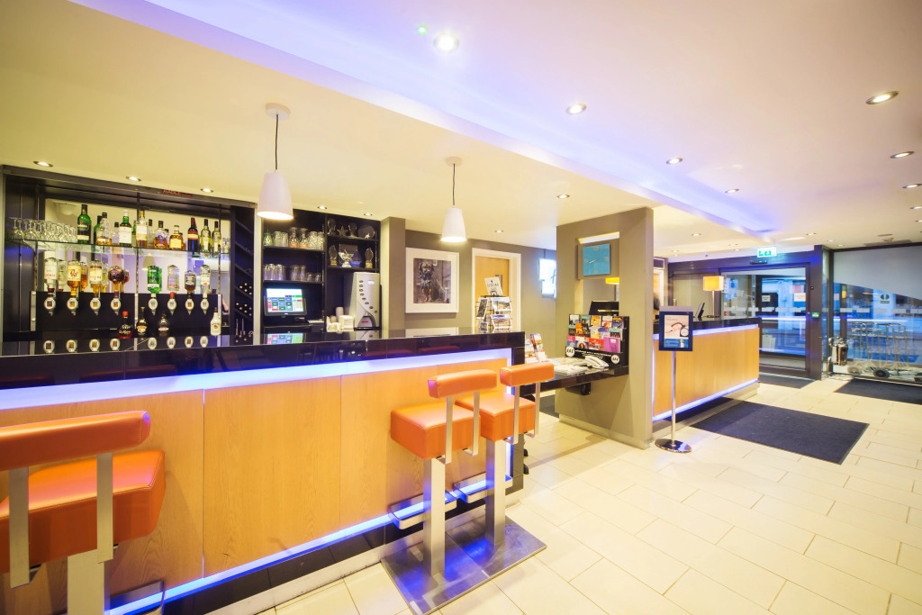 Holiday Inn Express Edinburgh - Royal Mile by IHG