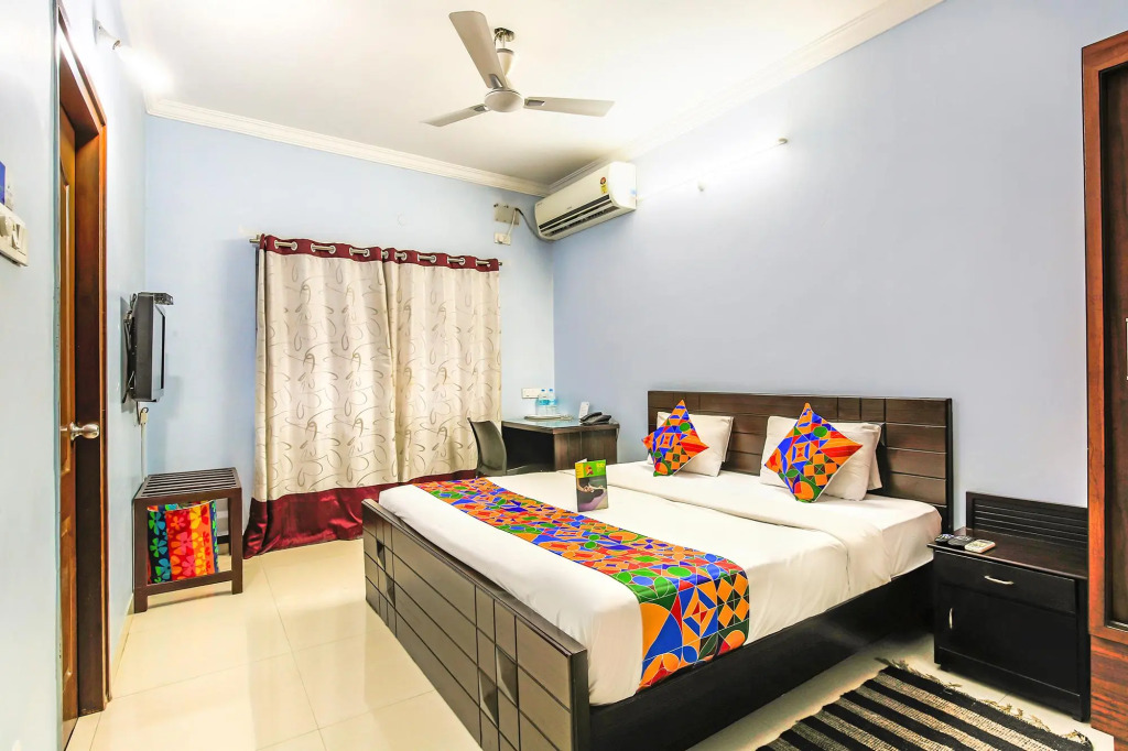 FabHotel Yesmark I