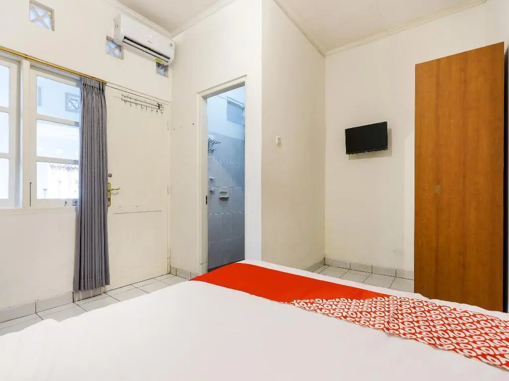 OYO 3985 Adenium Homestay