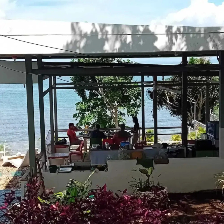 Tulang Diot View and Turtle Haven
