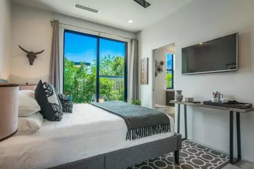 Brand New 2017 Luxury Dream Home - All Private Bathrooms! Must See!