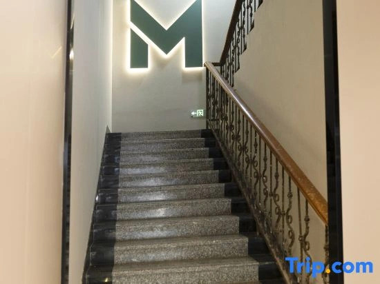 Weilai Hotel (Lishui Jingning Renmin South Road)