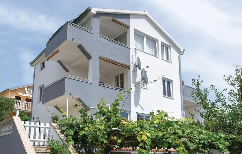 Awesome Apartment in Krusevo With 3 Bedrooms and Wifi
