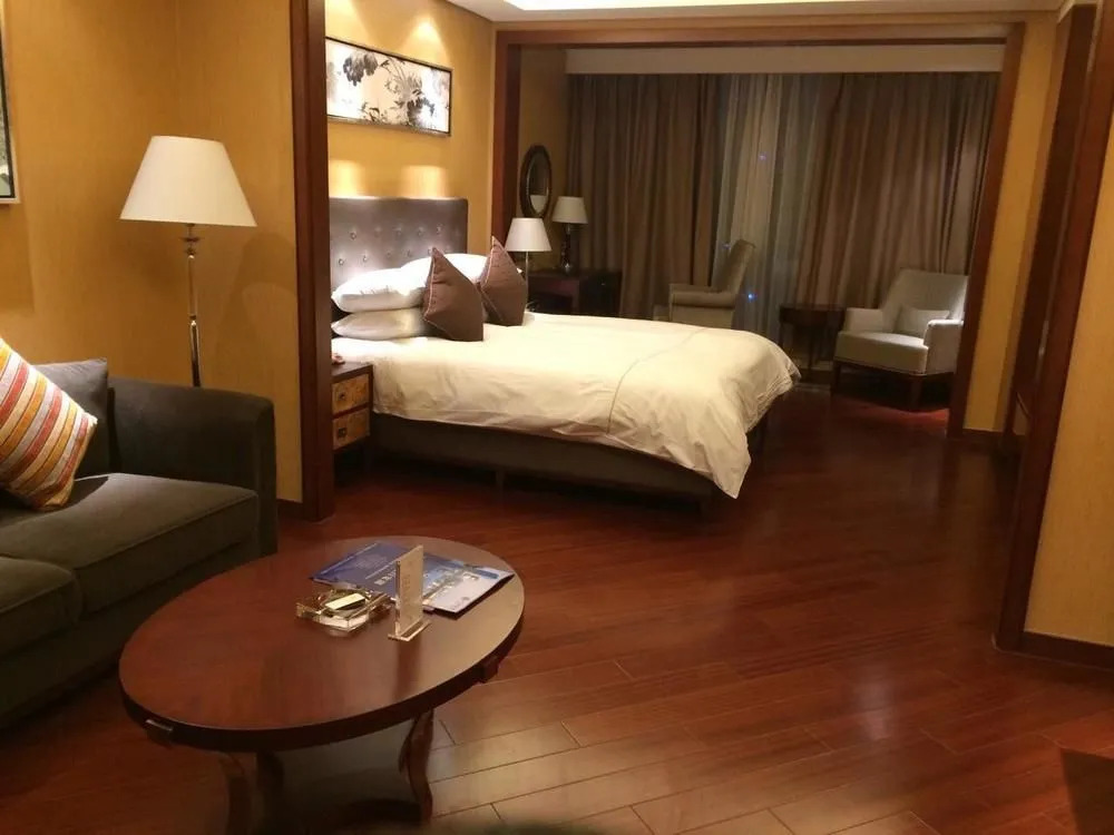 Nanjing Crystal Executive Apartment