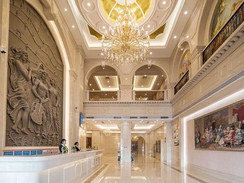 Vienna Hotel Hebei Qian'an Tianbo People's Square
