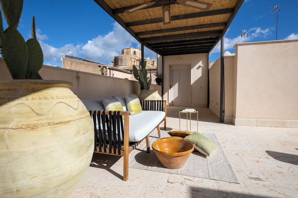 Suite Aurispa 143 con Terrazza Noto