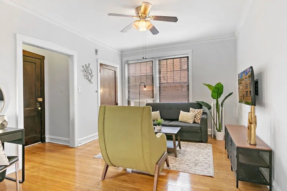1BR Unit - Belmont J3