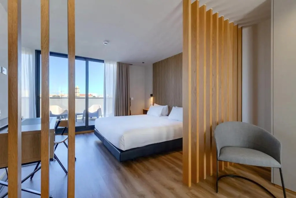 Отель Select Porto