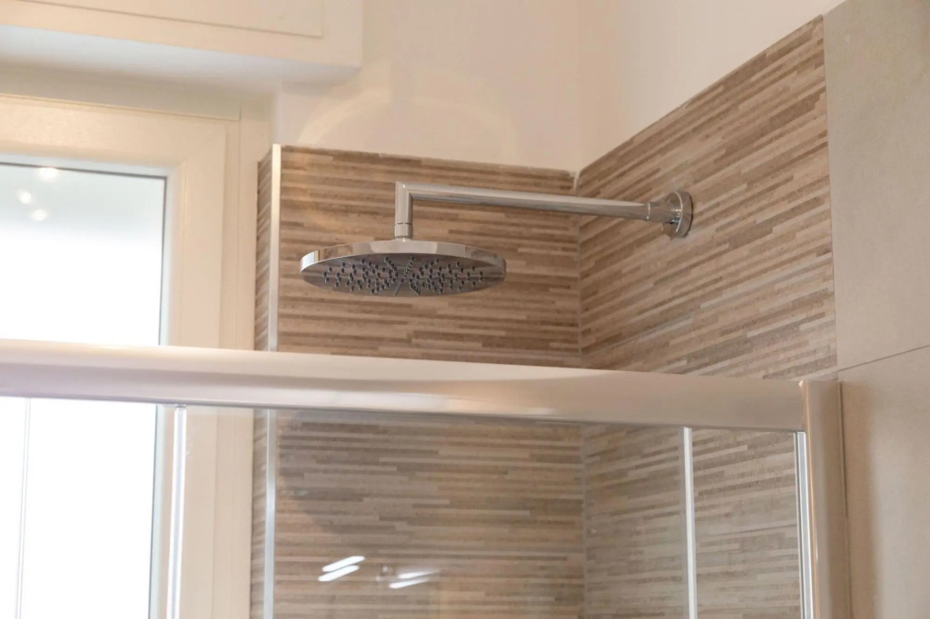 6 persons, 1 bathroom, suitable for families, central location, private balcony-Casa Martina by Home080