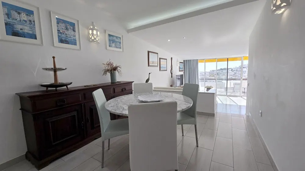 Amazing Sea View Albufeira Center Pool 8 min to Beach