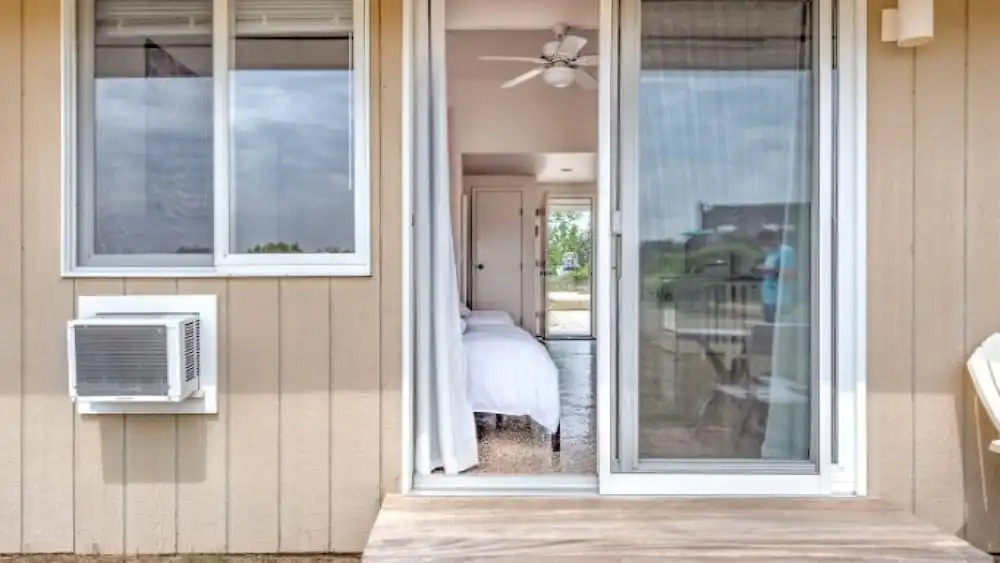 Unit 3 Dbl Queen - Bungalows at Common Ground